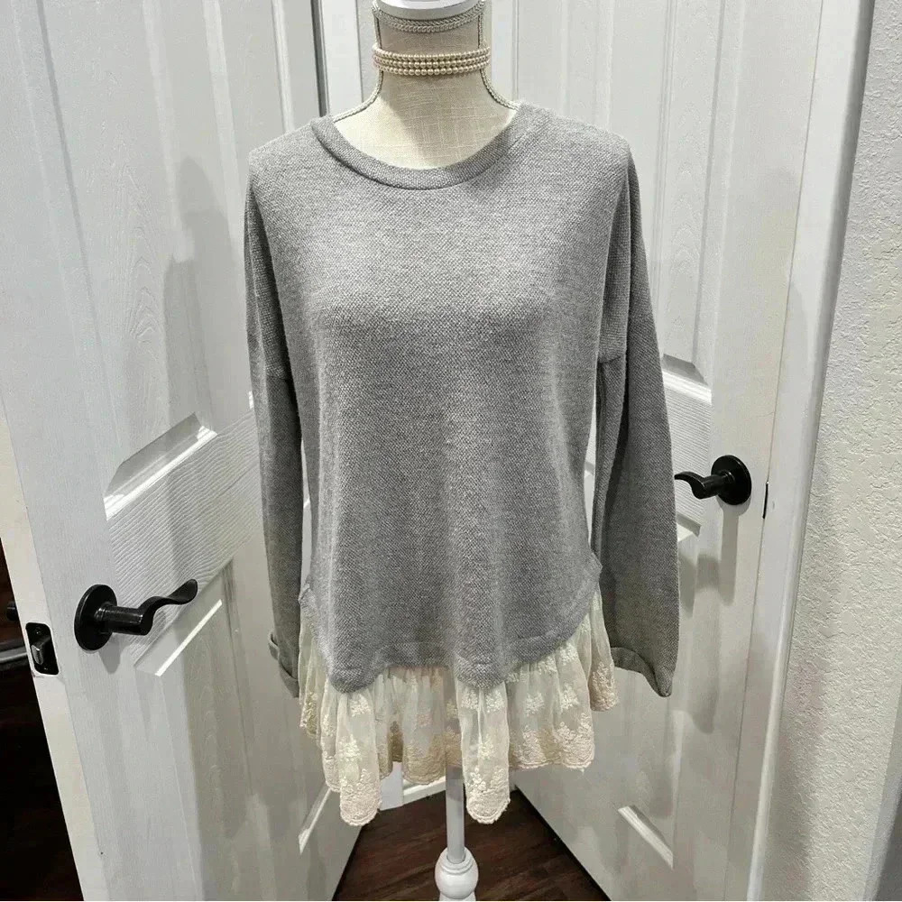 Altar’d State gray waffle knit pullover with lace trim waistline